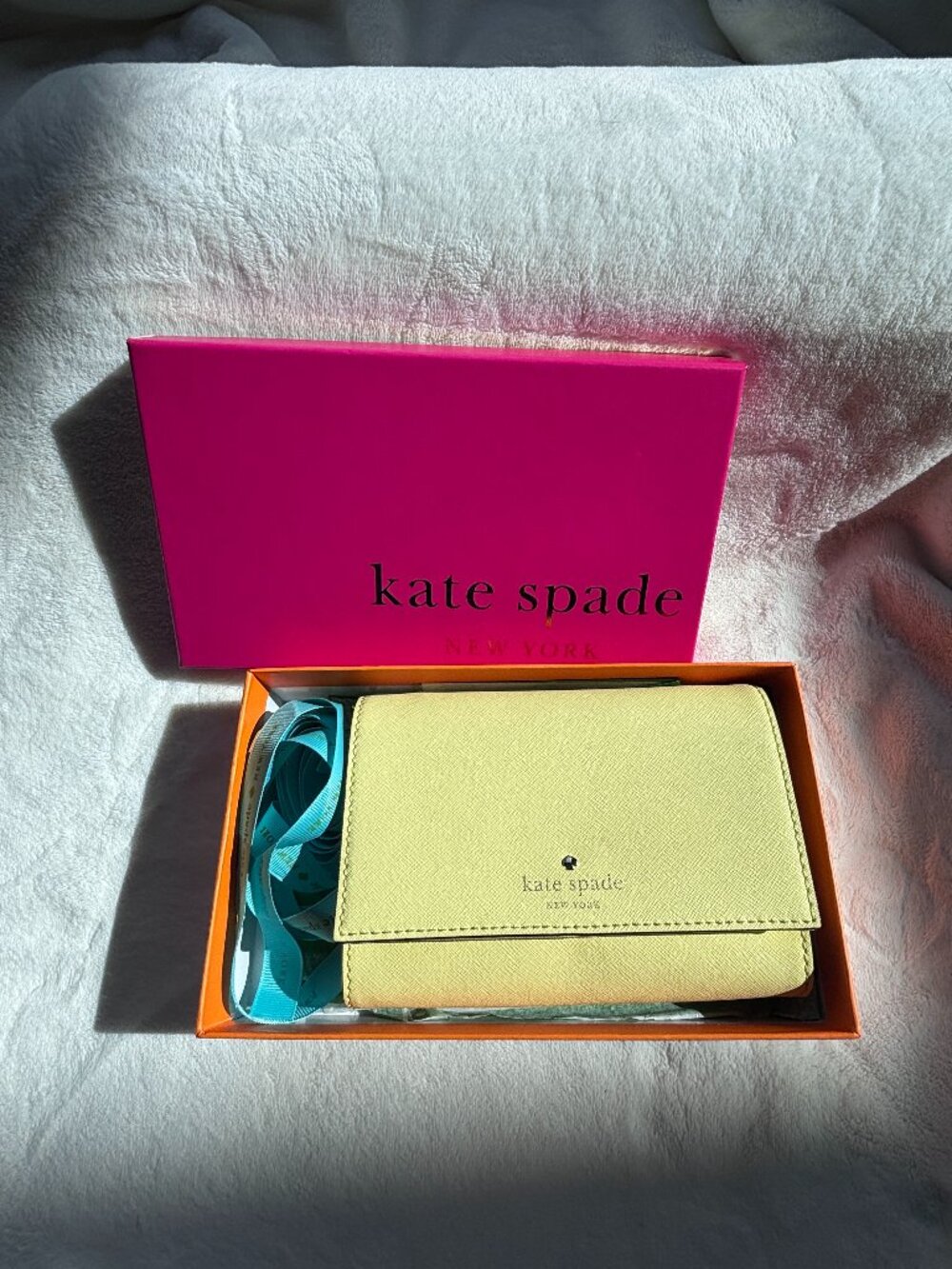 Kate Spade light yellow crossbody - new